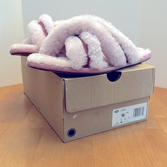 UGG Scuffita Pink fluffy shearling slipper 10 - Picture 8 of 9